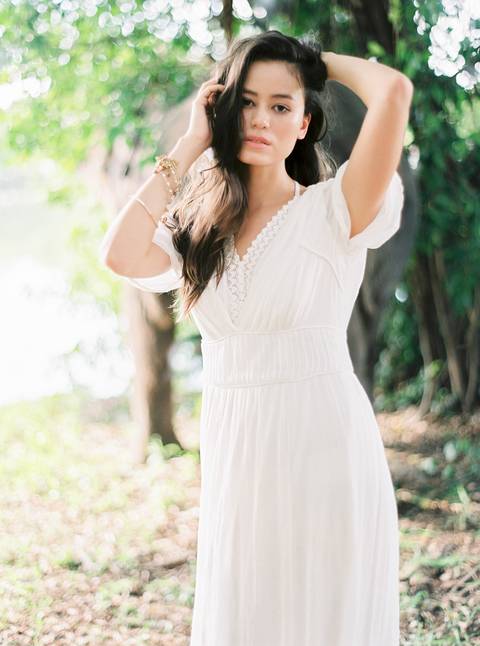 Bride, wedding inspiration, styleshoot, thailand, weddingthailandphotographer, destinationweddingthailand, triptothailand, fineartphotography'