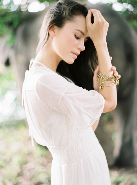 Bride, wedding inspiration, styleshoot, thailand, weddingthailandphotographer, destinationweddingthailand, triptothailand, fineartphotography'