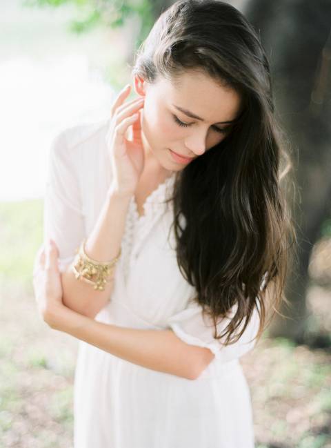 Bride, wedding inspiration, styleshoot, thailand, weddingthailandphotographer, destinationweddingthailand, triptothailand, fineartphotography'