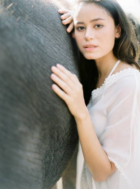 Bride, wedding inspiration, styleshoot, thailand, weddingthailandphotographer, destinationweddingthailand, triptothailand, fineartphotography'