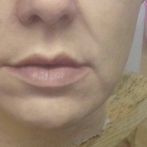 Detalhe de pintura, cabeca em silicone'