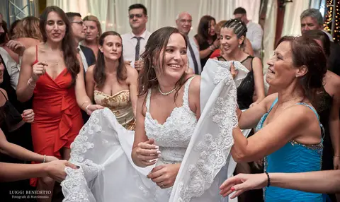 Baile de novia y sus amigas'