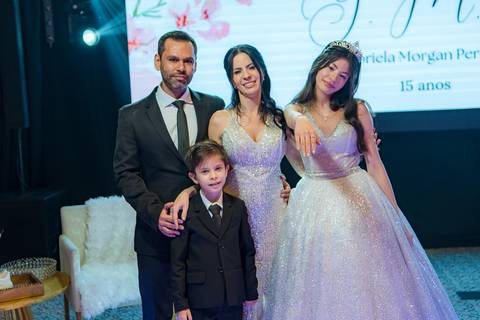 Foto da aniversariante com o anel'