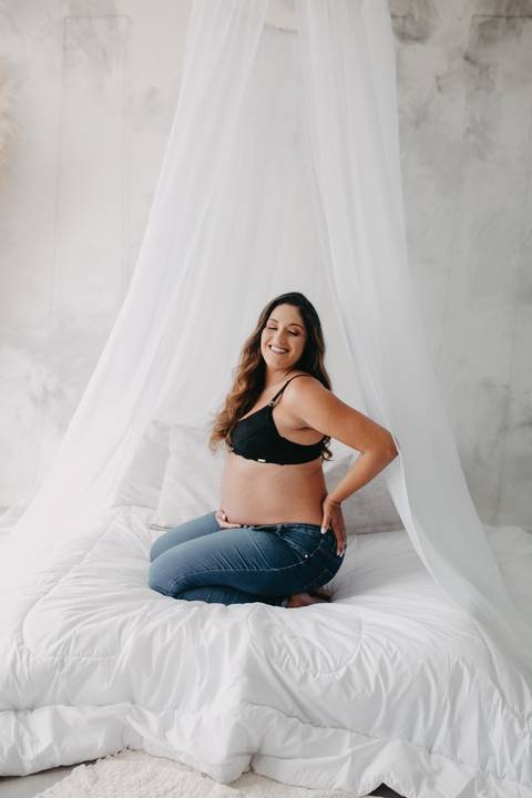 ensaio_gestante_em_estudio_palhoça_estudio_raisa_mello_fotograia'