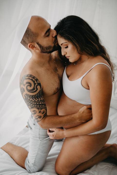 ensaio_gestante_em_estudio_palhoça_estudio_raisa_mello_fotograia'