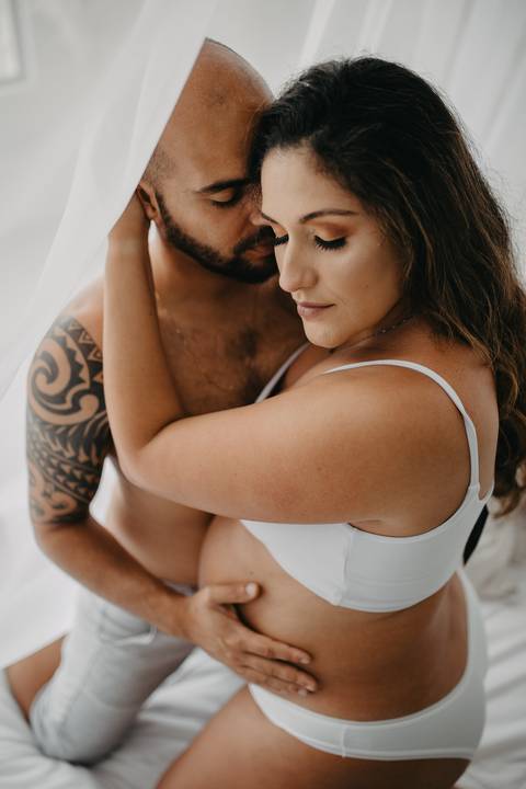 ensaio_gestante_em_estudio_palhoça_estudio_raisa_mello_fotograia'