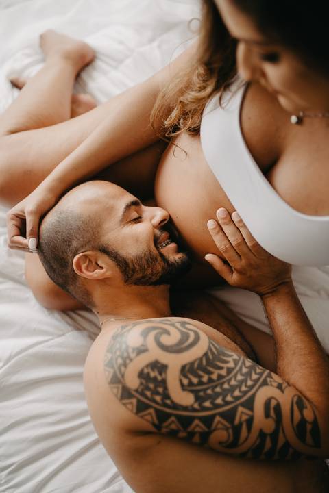 ensaio_gestante_em_estudio_palhoça_estudio_raisa_mello_fotograia'