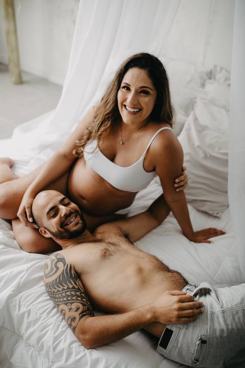 ensaio_gestante_em_estudio_palhoça_estudio_raisa_mello_fotograia'