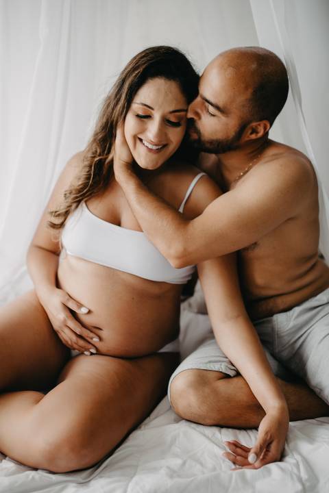 ensaio_gestante_em_estudio_palhoça_estudio_raisa_mello_fotograia'