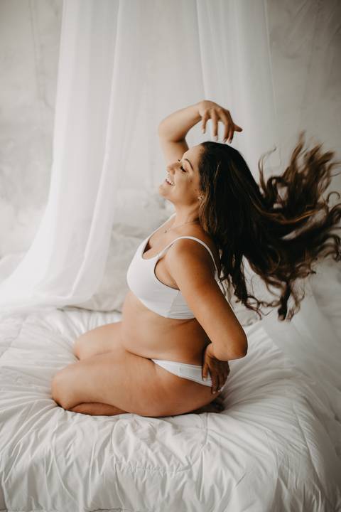 ensaio_gestante_em_estudio_palhoça_estudio_raisa_mello_fotograia'