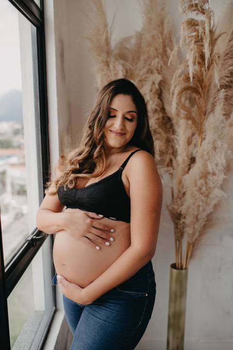 ensaio_gestante_em_estudio_palhoça_estudio_raisa_mello_fotograia'