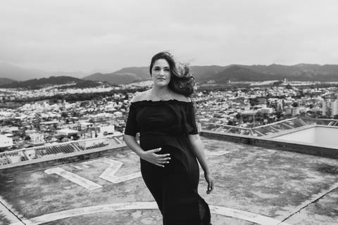 ensaio_gestante_em_estudio_palhoça_estudio_raisa_mello_fotograia'