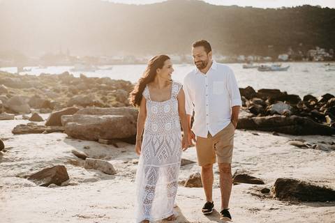 ensaio_casal_florianopolis_praia_da_armacao_karime_felipe_raisamello'