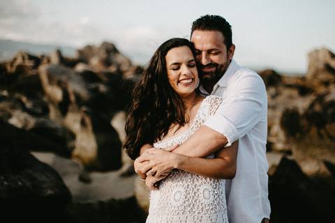 ensaio_casal_florianopolis_praia_da_armacao_karime_felipe_raisamello'