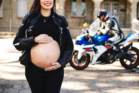 ensaio_gestante_florianopolis_praia_da_armacao_lidi_valentina_raisamello'