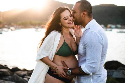 ensaio_gestante_florianopolis_praia_da_armacao_leticia_heitor_raisamello'