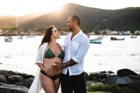 ensaio_gestante_florianopolis_praia_da_armacao_leticia_heitor_raisamello'