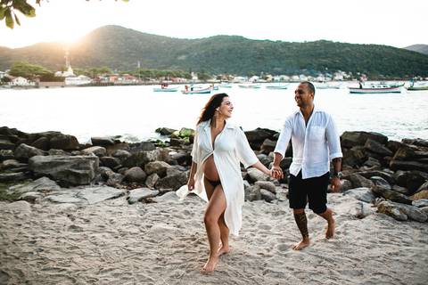 ensaio_gestante_florianopolis_praia_da_armacao_leticia_heitor_raisamello'