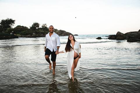 ensaio_gestante_florianopolis_praia_da_armacao_leticia_heitor_raisamello'