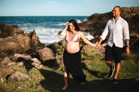 ensaio_gestante_florianopolis_praia_da_armacao_leticia_heitor_raisamello'