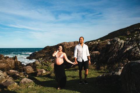 ensaio_gestante_florianopolis_praia_da_armacao_leticia_heitor_raisamello'