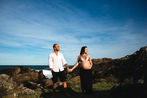 ensaio_gestante_florianopolis_praia_da_armacao_leticia_heitor_raisamello'