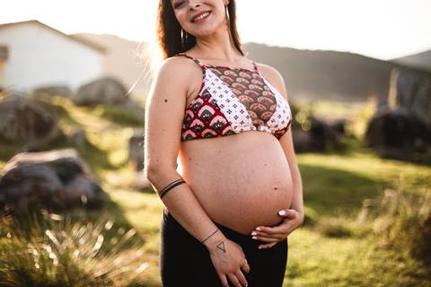 ensaio_gestante_florianopolis_praia_da_armacao_leticia_heitor_raisamello'