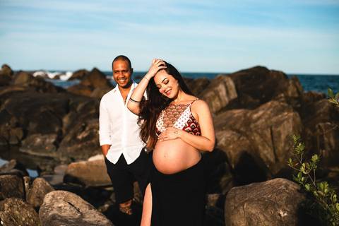 ensaio_gestante_florianopolis_praia_da_armacao_leticia_heitor_raisamello'