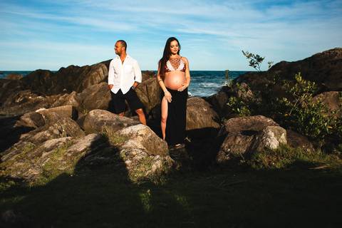 ensaio_gestante_florianopolis_praia_da_armacao_leticia_heitor_raisamello'