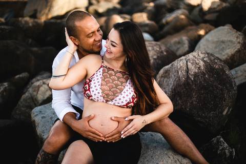 ensaio_gestante_florianopolis_praia_da_armacao_leticia_heitor_raisamello'