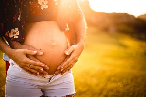 ensaio_gestante_florianopolis_praia_da_armacao_mayara_marina_raisamello'