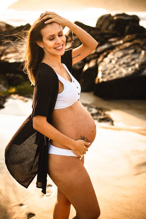 ensaio_gestante_florianopolis_praia_da_armacao_mayara_marina_raisamello'