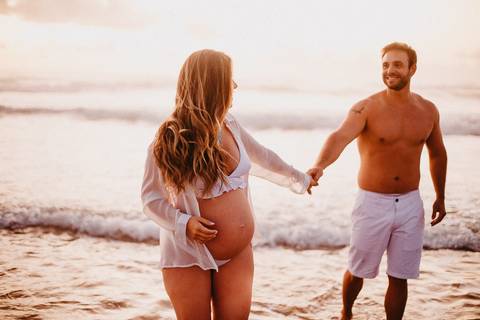 ensaio_gestante_florianopolis_praia_do_santinho_hellen_lorenzo_raisamello'