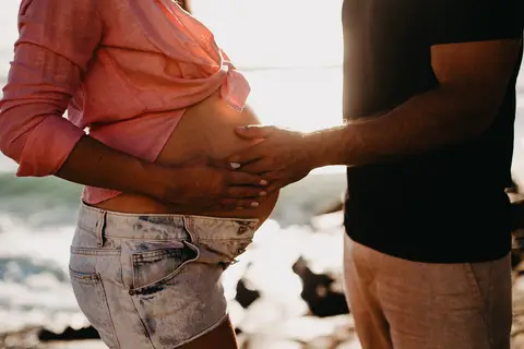 ensaio_gestante_florianopolis_praia_do_santinho_hellen_lorenzo_raisamello'