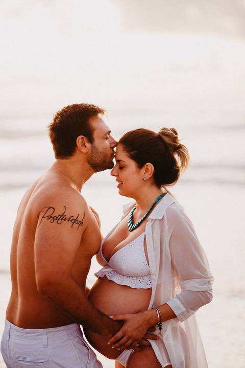 ensaio_gestante_florianopolis_praia_do_santinho_hellen_lorenzo_raisamello'