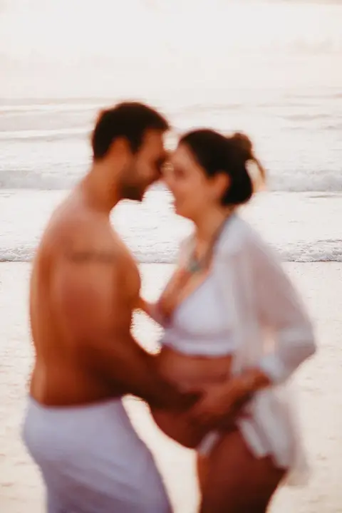 ensaio_gestante_florianopolis_praia_do_santinho_hellen_lorenzo_raisamello'