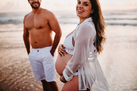 ensaio_gestante_florianopolis_praia_do_santinho_hellen_lorenzo_raisamello'
