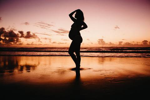 ensaio_gestante_florianopolis_praia_do_santinho_hellen_lorenzo_raisamello'