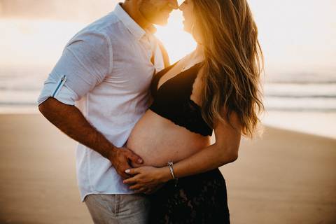 ensaio_gestante_florianopolis_praia_do_santinho_hellen_lorenzo_raisamello'