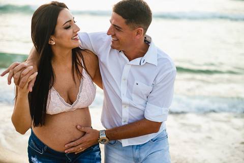 ensaio_gestante_florianopolis_praia_mole_kariny_pedro_raisamello'