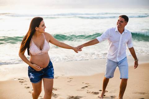 ensaio_gestante_florianopolis_praia_mole_kariny_pedro_raisamello'