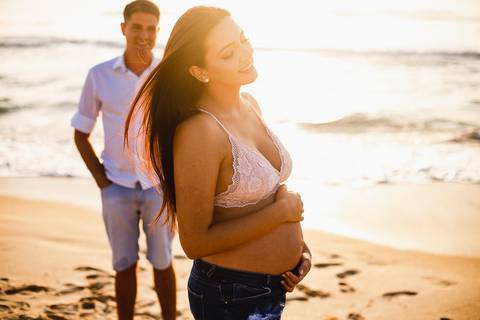ensaio_gestante_florianopolis_praia_mole_kariny_pedro_raisamello'