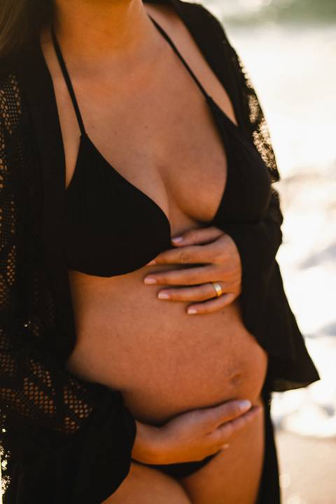 ensaio_gestante_florianopolis_praia_mole_kariny_pedro_raisamello'