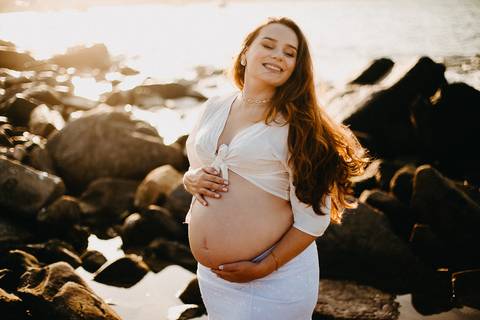 ensaio-gestante-praia-da-armacao-florianopolis-jessica'
