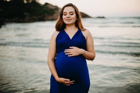 ensaio-gestante-praia-da-armacao-florianopolis-jessica'