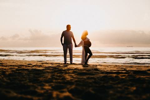 ensaio-gestante-praia-canto-do-morcego-itajai-vanessa'