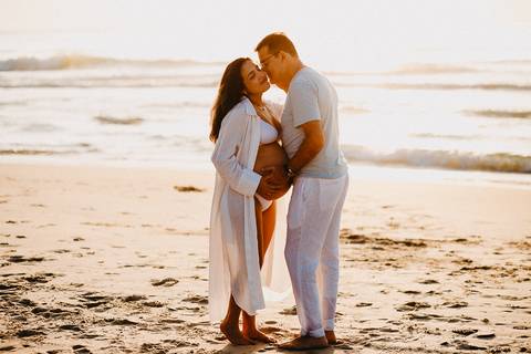 ensaio-gestante-praia-canto-do-morcego-itajai-vanessa'