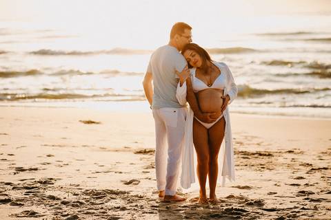 ensaio-gestante-praia-canto-do-morcego-itajai-vanessa'