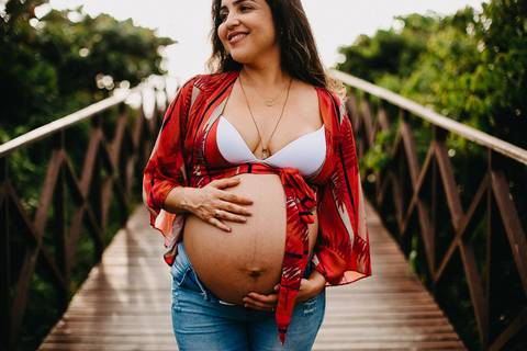 ensaio-gestante-praia-canto-do-morcego-itajai-vanessa'