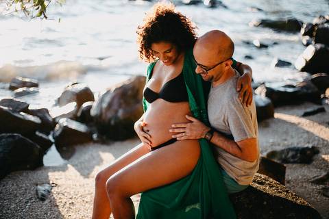 ensaio_gestante_ponta_do_sambaqui_a_espera_do_dante_raisa_mello_fotografia '